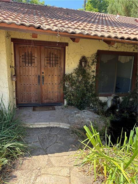 Valencia (santa Clarita), CA 91355,25319 Via Artina