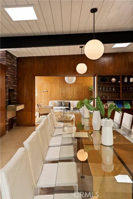 Los Angeles, CA 90046,1816 N Stanley Avenue