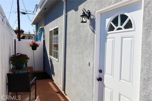 Encino (los Angeles), CA 91316,5709 Jamieson Ave