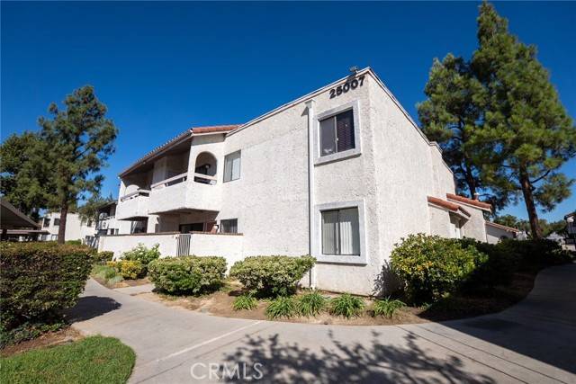 Newhall (santa Clarita), CA 91321,25007 Peachland Avenue #117