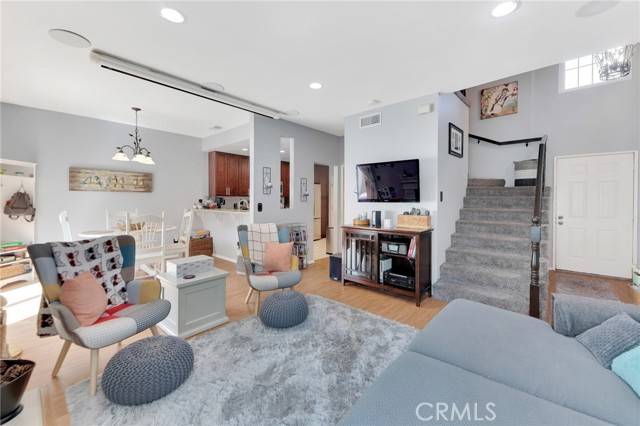 Saugus (santa Clarita), CA 91350,28123 Bobwhite Circle #104