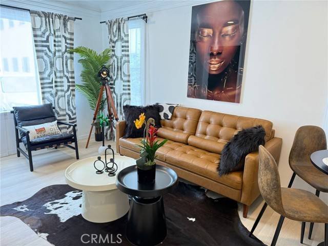 West Hollywood, CA 90046,1123 N Vista Street