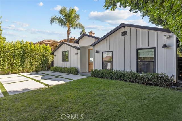 Sherman Oaks, CA 91403,14822 Morrison Street