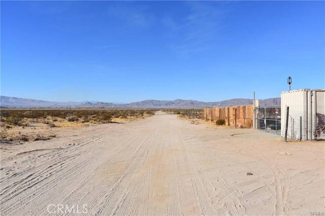 Lucerne Valley, CA 92356,1 Hobart Rd & Camp Rock
