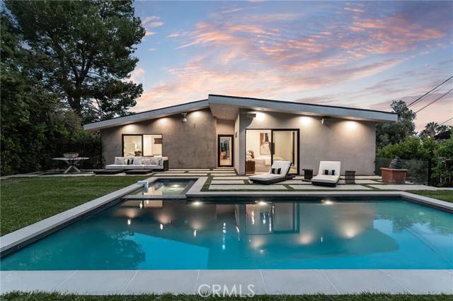 Woodland Hills (los Angeles), CA 91364,22268 Avenue San Luis