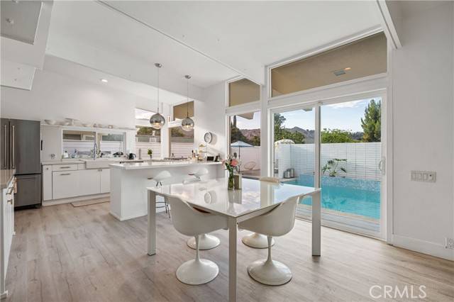 Granada Hills (los Angeles), CA 91344,17042 Lisette