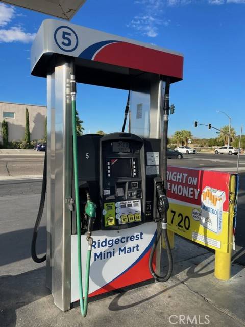 Ridgecrest, CA 93555,207 N China Lake