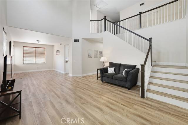 Valencia (santa Clarita), CA 91354,28436 Calex Drive