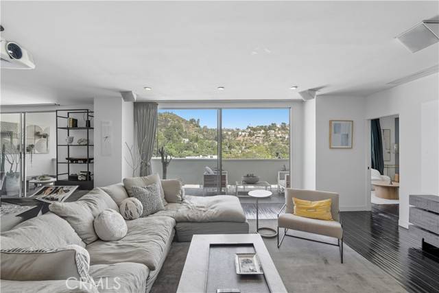 Los Angeles, CA 90046,7250 Franklin Avenue #1203