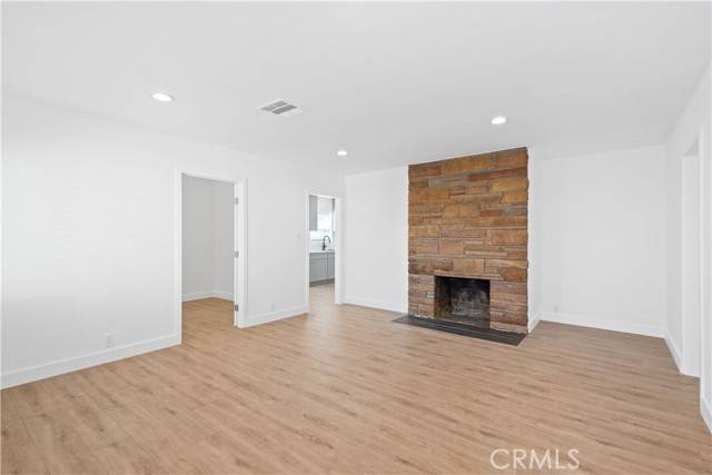 Sun Valley (los Angeles), CA 91352,11031 Lull