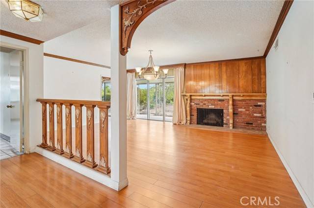 Granada Hills (los Angeles), CA 91344,17420 Flanders