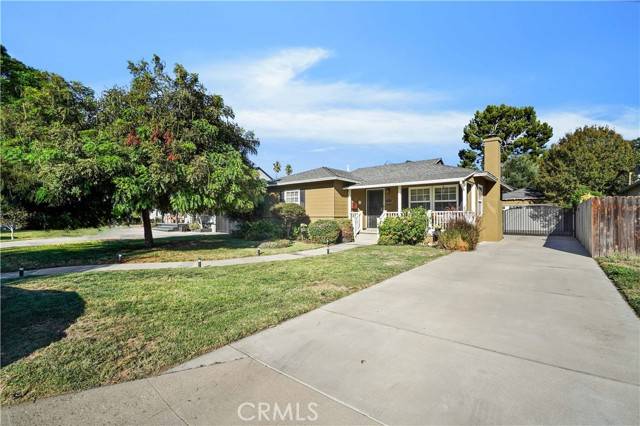 Los Angeles, CA 91406,7656 Oak Park