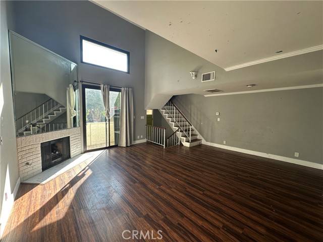 Los Angeles, CA 91406,6540 Hayvenhurst #15