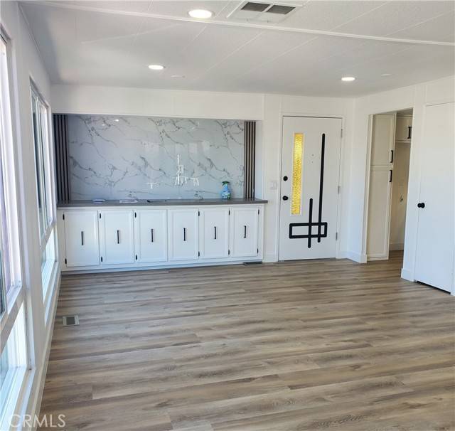 Canoga Park (los Angeles), CA 91304,8811 Canoga Avenue #371