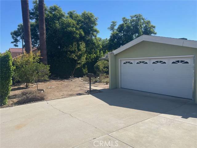 Northridge (los Angeles), CA 91343,16900 Labrador Street