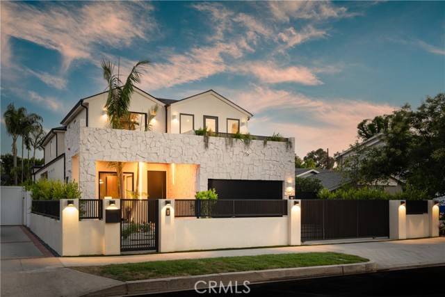 Sherman Oaks, CA 91423,13158 Otsego Street