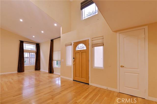 Agoura Hills, CA 91301,5666 Silver Valley