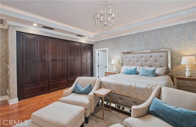 Granada Hills (los Angeles), CA 91344,16426 Knollwood Drive