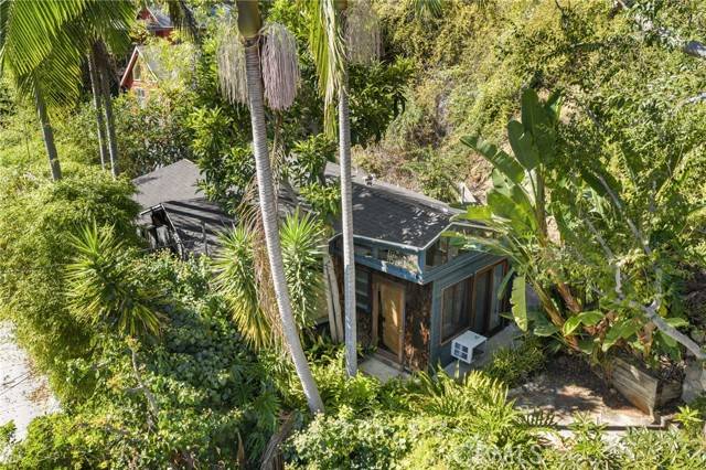 Los Angeles, CA 90068,6169 Glen Holly