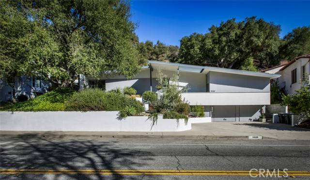 Glendale, CA 91206,2820 E Chevy Chase Drive