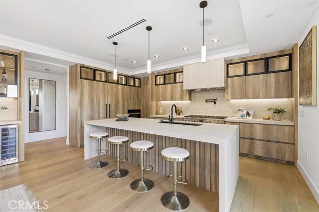 Encino (los Angeles), CA 91436,16800 Oak View