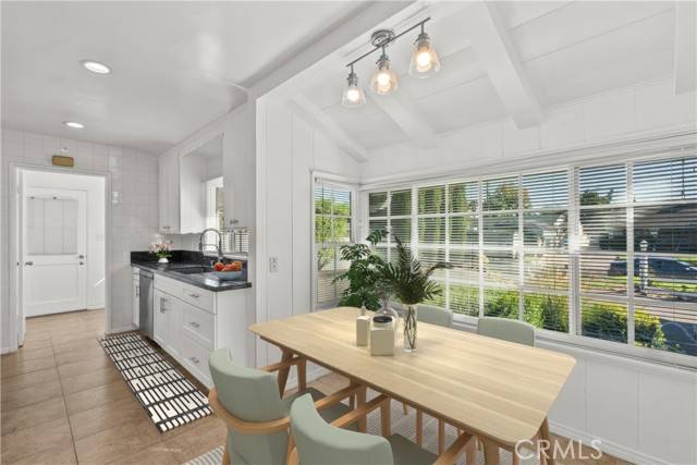 Northridge (los Angeles), CA 91343,16951 Knapp Street