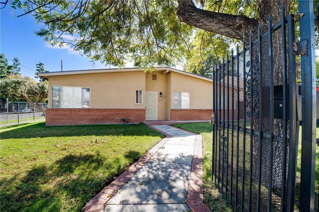 Winnetka (los Angeles), CA 91306,20300 Sherman Way