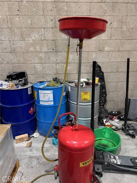 Sun Valley (los Angeles), CA 91352,10923 Randall Street