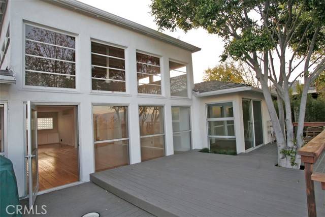 Hollywood (los Angeles), CA 90068,7027 Macapa