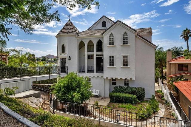 Canyon Lake, CA 92587,30062 Big Range