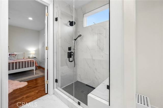 Calabasas, CA 91302,25527 Hamilton Court