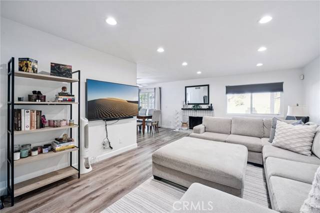 Canyon Country (santa Clarita), CA 91387,15813 Ada