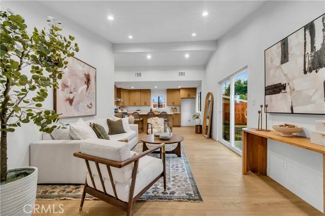 Sylmar (los Angeles), CA 91342,13247 Tripoli Avenue