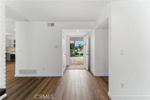 West Hills (los Angeles), CA 91304,21943 Parthenia Street