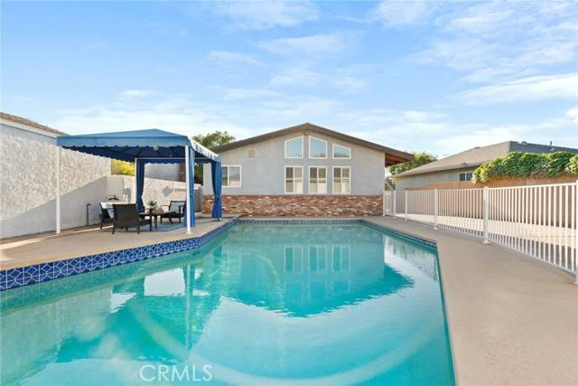 Burbank, CA 91506,248 S Virginia