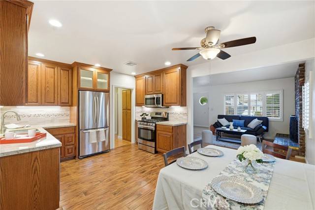 Burbank, CA 91506,248 S Virginia