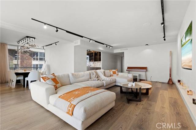 Santa Monica, CA 90402,535 Ocean Avenue #6A