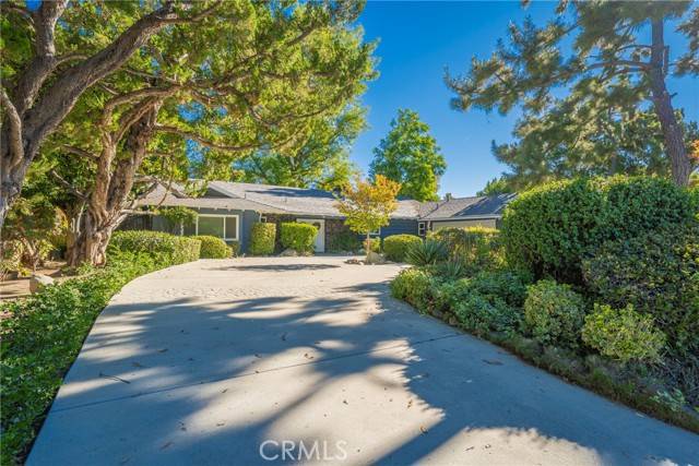 Northridge (los Angeles), CA 91324,9356 Beckford