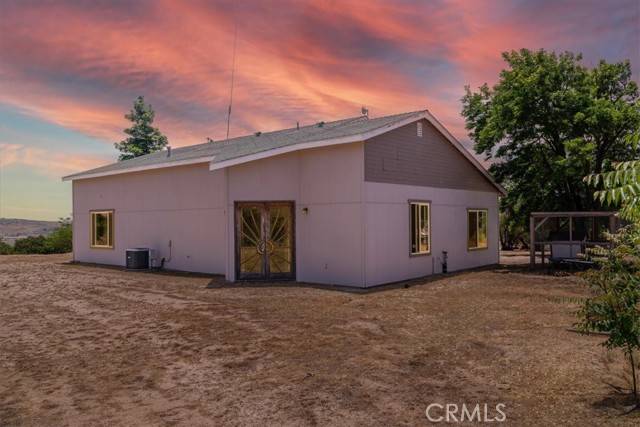 Anza, CA 92539,39875 Bautista Road