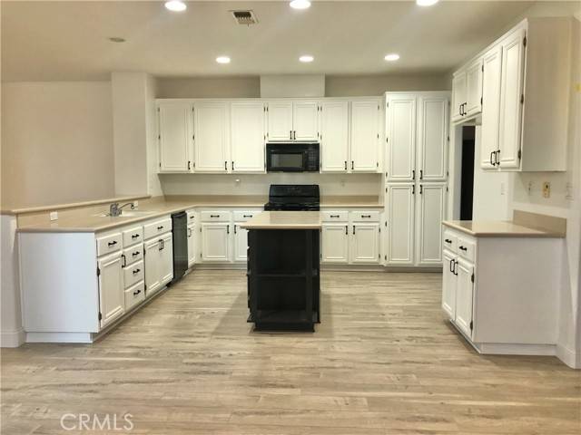 Murrieta, CA 92563,40144 Grenache Court