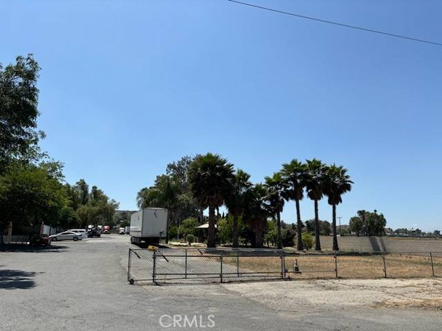 Perris, CA 92570,21063 Webster Avenue