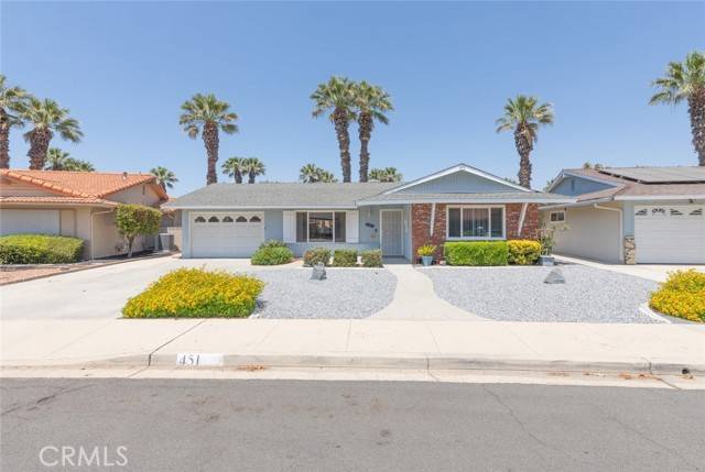 Hemet, CA 92543,451 Palomar