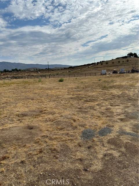 Anza, CA 92539,0 Cary Road