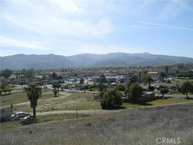 Lake Elsinore, CA 92530,0 Lake View Avenue