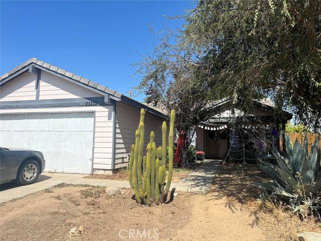 Perris, CA 92570,23210 Walnut Avenue