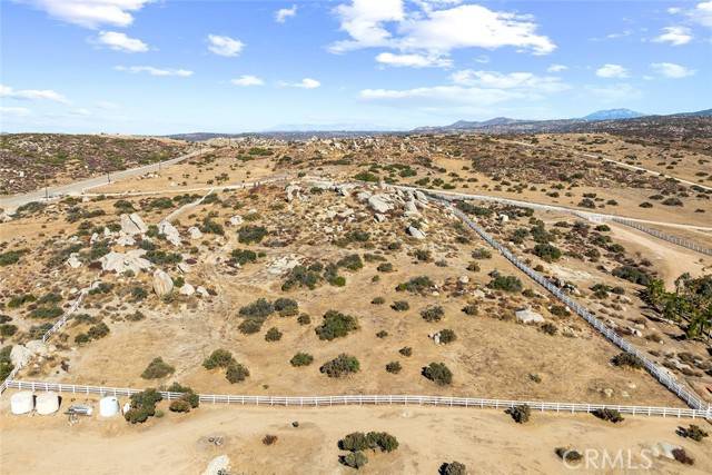 Aguanga, CA 92536,43821 Soaring Hawk Road