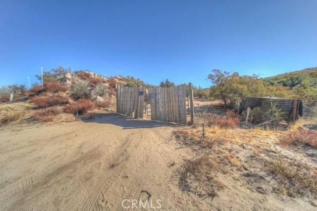 Anza, CA 92539,40570 Elm Brush Trail
