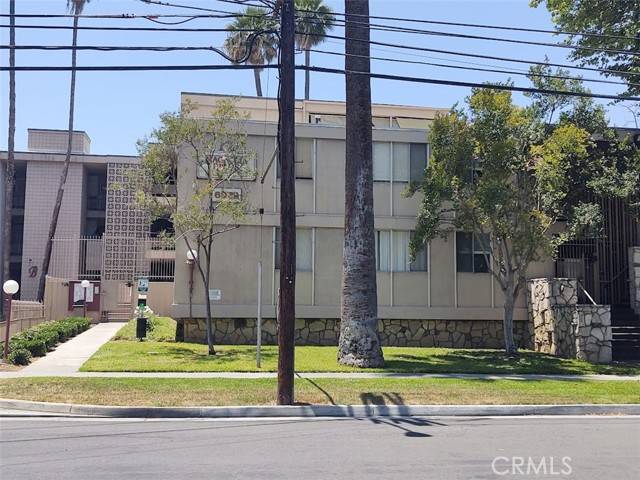 Riverside, CA 92506,6979 Palm Court #105B