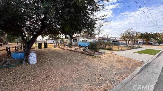 Hemet, CA 92543,527 E Central Avenue