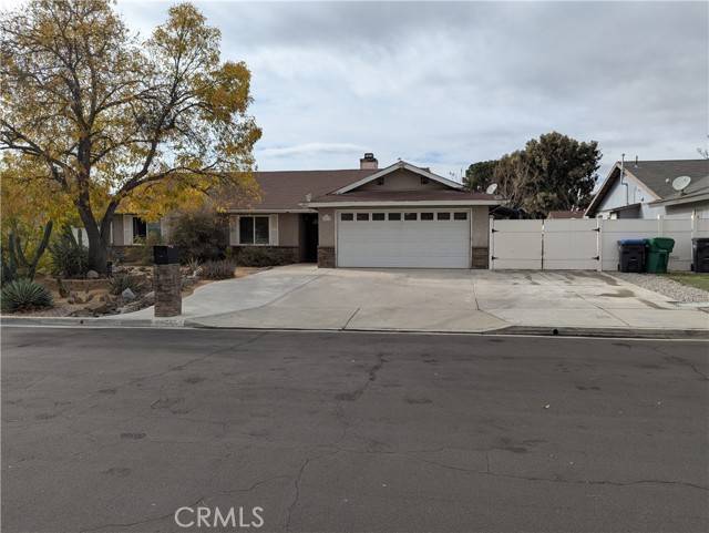 Hemet, CA 92544,44475 Meadow Grove Street